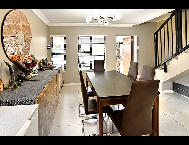 3 BEDROOM TOWNHOUSE FOR SALE IN KYALAMI HILLS